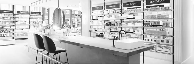 Parduotuvės paieška HeroSection Image